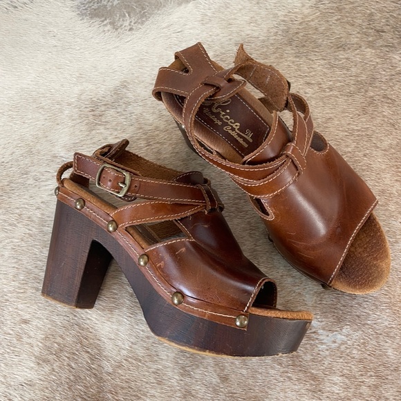 Sbicca Shoes - Sbicca Vintage Collection Open Toe Clogs
